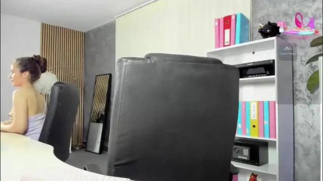 Image 3 of evanoellex Stream on Chaturbate on 20 days ago