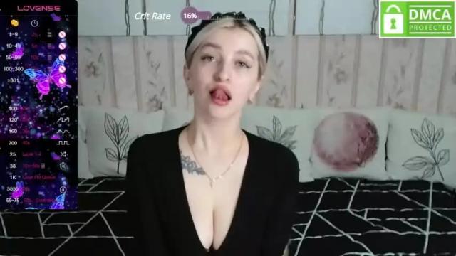 Image 3 of evapares Stream on Chaturbate on 16 months ago