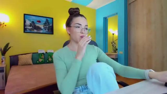 Image 11 of evapaw Stream on Chaturbate on 16 months ago