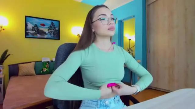 Image 4 of evapaw Stream on Chaturbate on 16 months ago