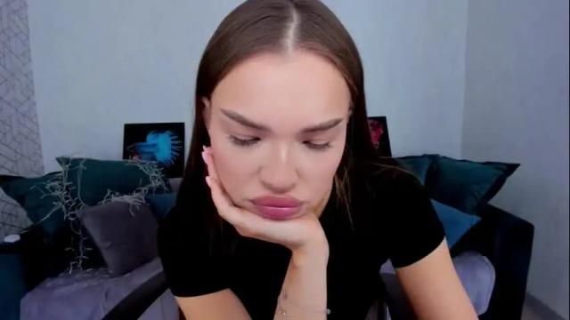 Image 2 of evapaw Stream on Chaturbate on 1 month ago