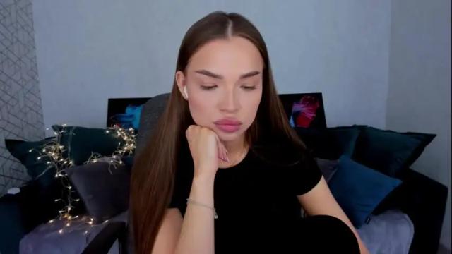 Image 3 of evapaw Stream on Chaturbate on 1 month ago
