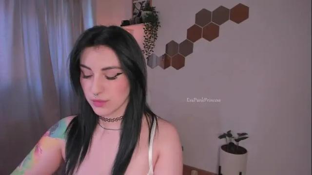 Thumbnail 1, evapunkprincess's Stream at Chaturbate, 8 days ago