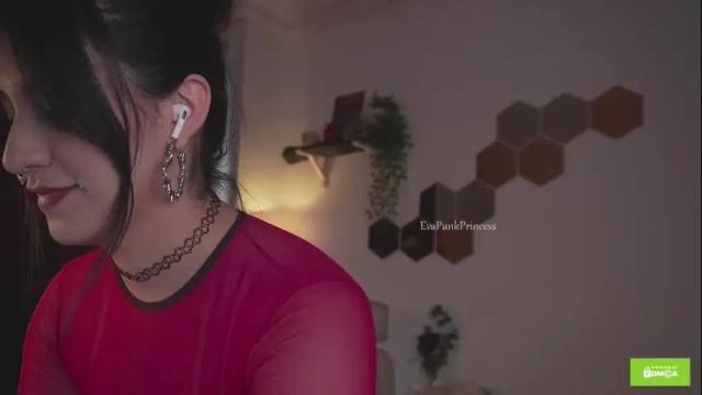 Image 4 of evapunkprincess Stream on Chaturbate on 10 days ago