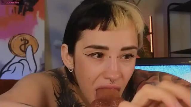 Image 3 of evarabbit Stream on Chaturbate on 8 days ago