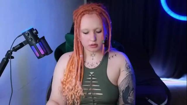 Image 4 of evaredmooon Stream on Chaturbate on 2 months ago
