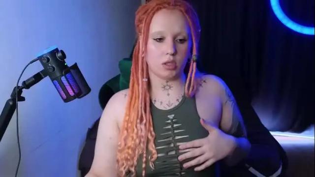 Image 6 of evaredmooon Stream on Chaturbate on 2 months ago