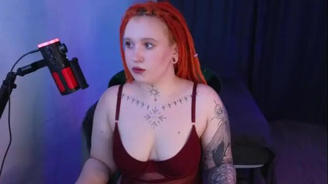 Image 2 of evaredmooon Stream on Chaturbate on 1 month ago