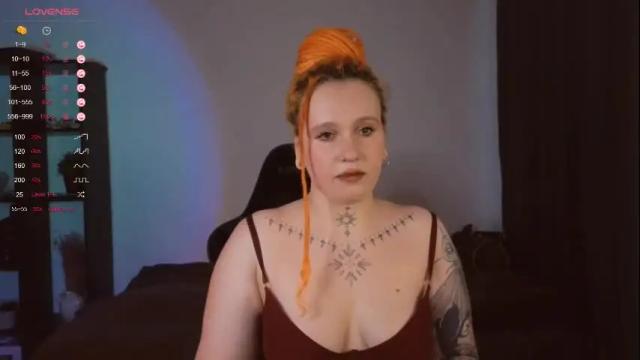 Image 8 of evaredmooon Stream on Chaturbate on 5 days ago