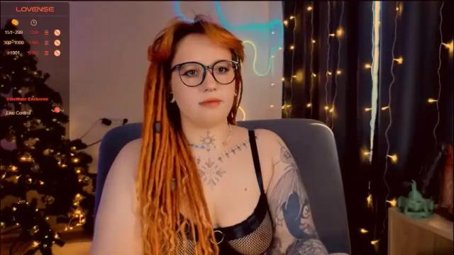 Image 2 of evaredmooon Stream on Chaturbate on 10 days ago