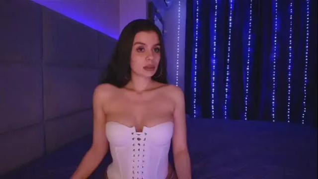 Image 12 of evarichie Stream on Chaturbate on 1 month ago