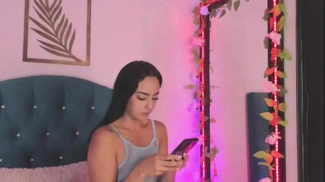 Image 8 of evaritz__ Stream on Chaturbate on 6 days ago