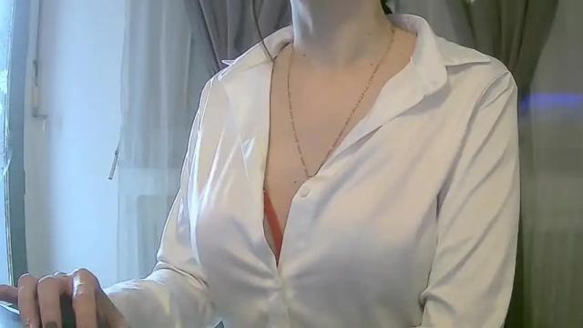Image 2 of evashiny47 Stream on Chaturbate on 14 months ago
