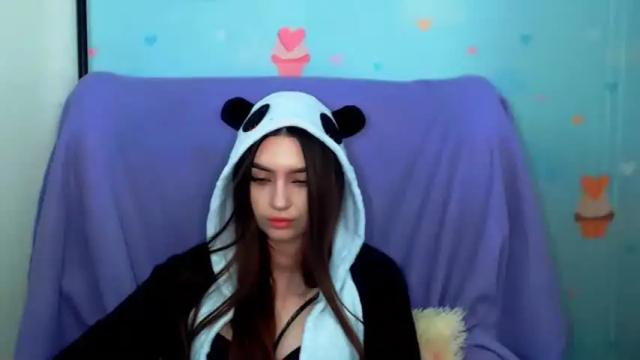 Image 3 of evasumer Stream on Chaturbate on 15 months ago