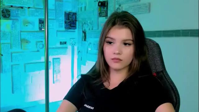 Image 10 of evathopson Stream on Chaturbate on 3 months ago