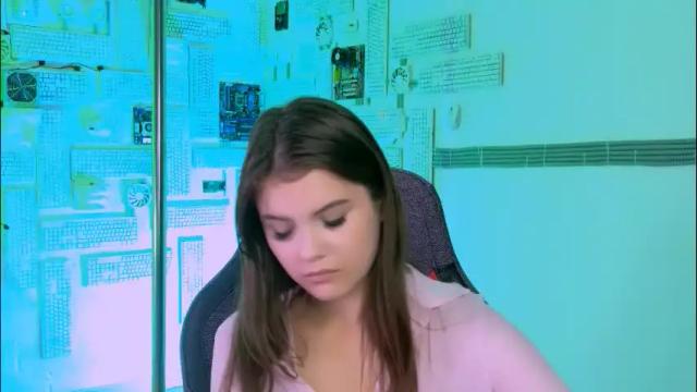 Image 12 of evathopson Stream on Chaturbate on 3 months ago