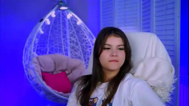 Image 7 of evathopson Stream on Chaturbate on 2 months ago