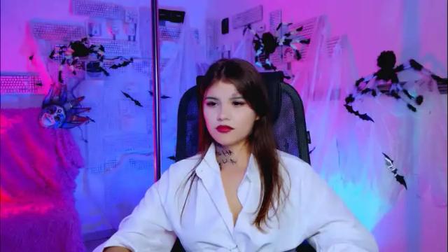 Image 3 of evathopson Stream on Chaturbate on 2 months ago