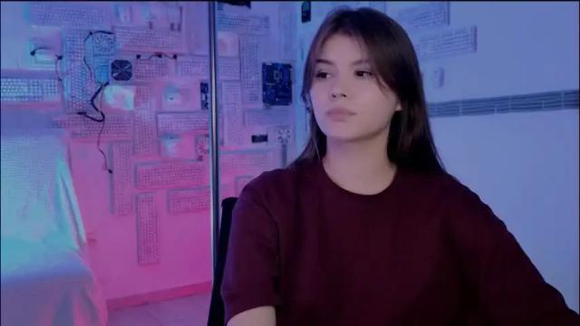 Image 2 of evathopson Stream on Chaturbate on 2 months ago