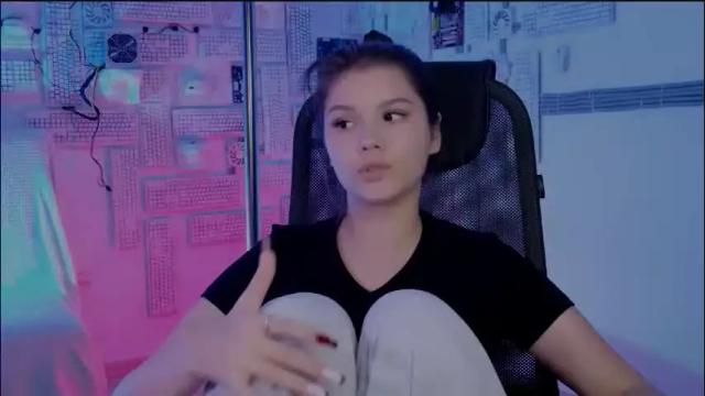 Image 10 of evathopson Stream on Chaturbate on 2 months ago