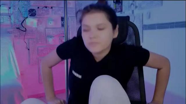 Image 6 of evathopson Stream on Chaturbate on 2 months ago