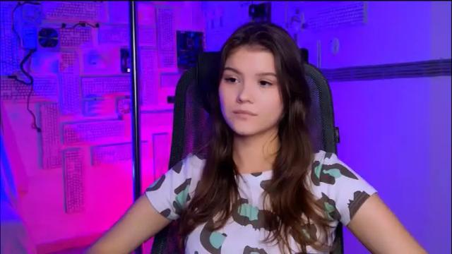 Image 2 of evathopson Stream on Chaturbate on 2 months ago