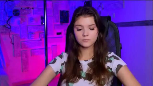 Image 6 of evathopson Stream on Chaturbate on 2 months ago