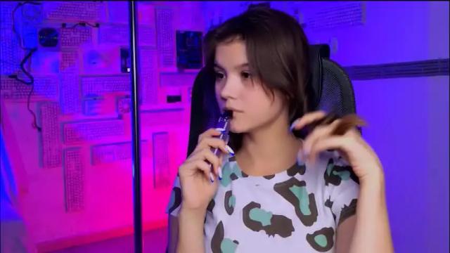 Image 8 of evathopson Stream on Chaturbate on 2 months ago