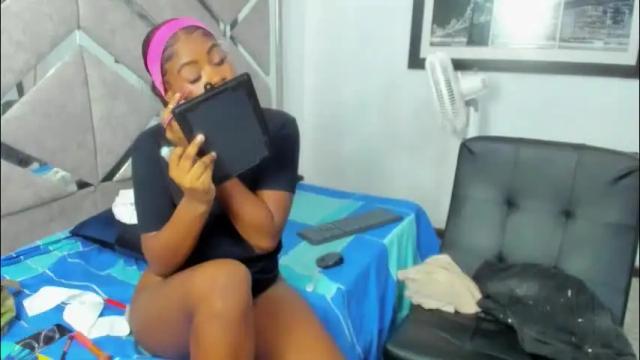 Image 8 of evaxemma Stream on Chaturbate on 24 days ago