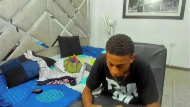 Image 3 of evaxemma Stream on Chaturbate on 8 days ago