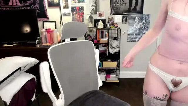 Image 3 of eve003300 Stream on Chaturbate on 1 month ago