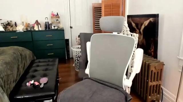 Image 8 of eve003300 Stream on Chaturbate on 1 month ago