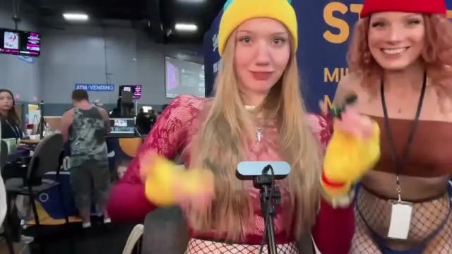 Image 7 of eve003300 Stream on Chaturbate on 10 days ago