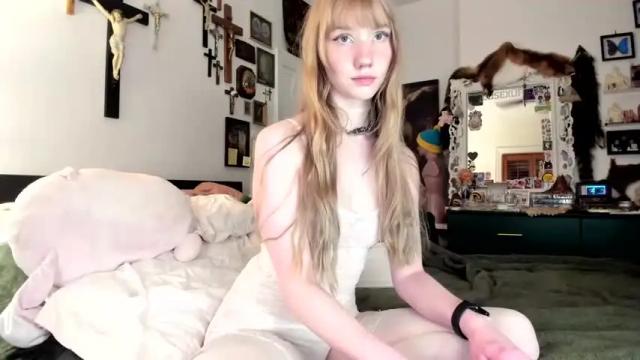 Image 8 of eve003300 Stream on Chaturbate on 1 month ago