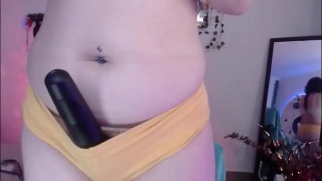Image 7 of eve_blue77 Stream on Chaturbate on 26 days ago
