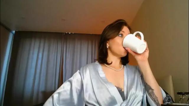 Image 3 of eve_nevertamed Stream on Chaturbate on 2 months ago