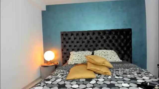 Image 7 of evebel Stream on Chaturbate on 4 months ago