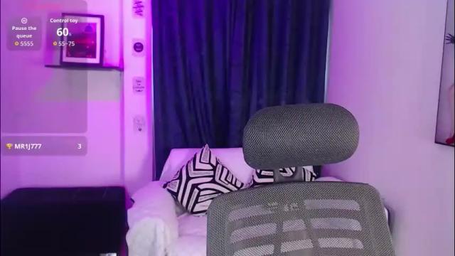 Image 4 of evee_e Stream on Chaturbate on 1 month ago