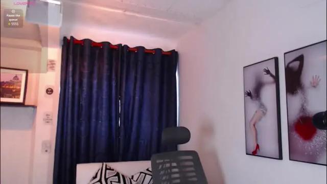 Image 6 of evee_e Stream on Chaturbate on 1 month ago