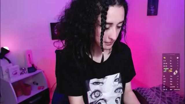 Image 12 of evee_uwu Stream on Chaturbate on 4 months ago