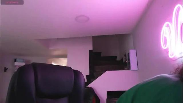 Image 2 of evee_uwu Stream on Chaturbate on 3 months ago