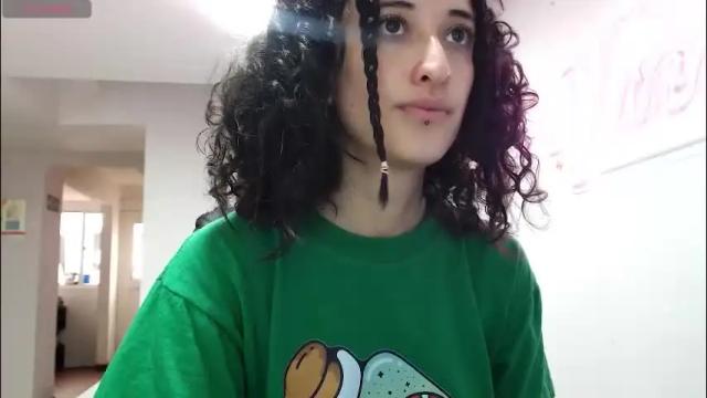 Image 6 of evee_uwu Stream on Chaturbate on 3 months ago