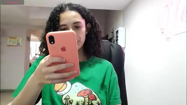 Image 8 of evee_uwu Stream on Chaturbate on 3 months ago