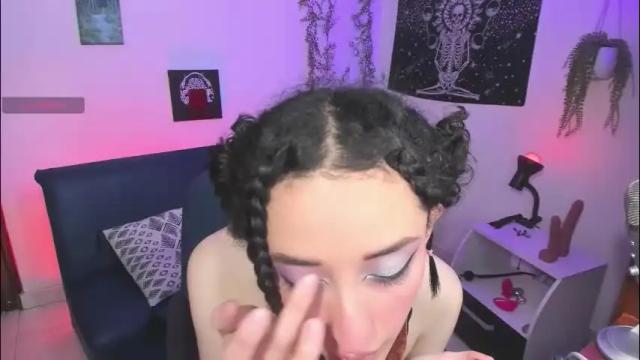 Image 2 of evee_uwu Stream on Chaturbate on 3 months ago