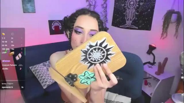 Image 8 of evee_uwu Stream on Chaturbate on 3 months ago