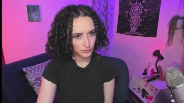 Thumbnail 1, evee_uwu's Stream at Chaturbate, 2 months ago