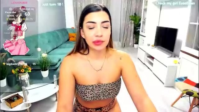 Image 12 of eveeevian Stream on Chaturbate on 1 month ago