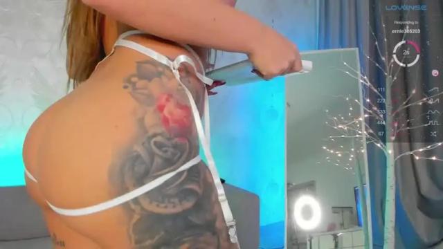 Image 8 of eveelynnexxx Stream on Chaturbate on 17 months ago