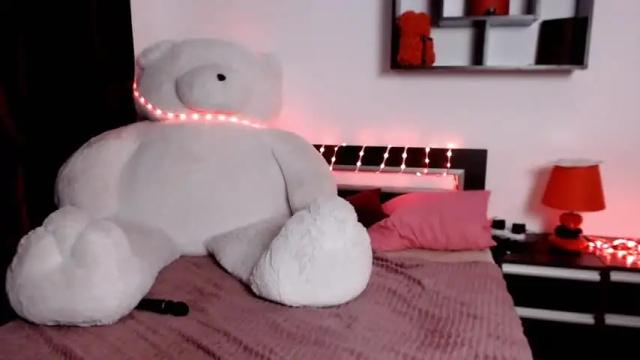 Image 11 of evelihau Stream on Chaturbate on 13 months ago
