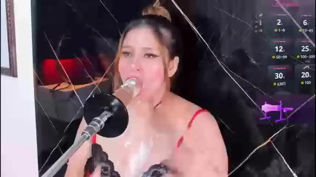 Image 6 of evelin_belen Stream on Chaturbate on 1 month ago